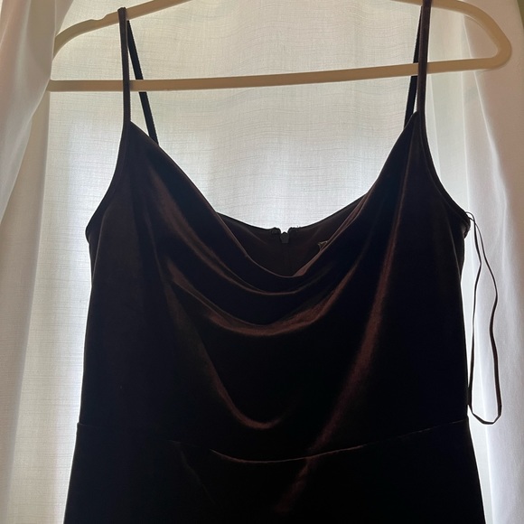 Taylor Brown Velvet cowel neck maxi dress size 6 - Picture 3 of 5